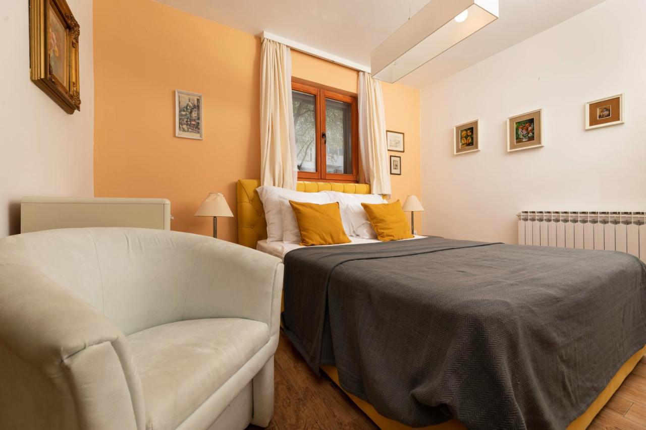Apartments Ana Malinska Bagian luar foto